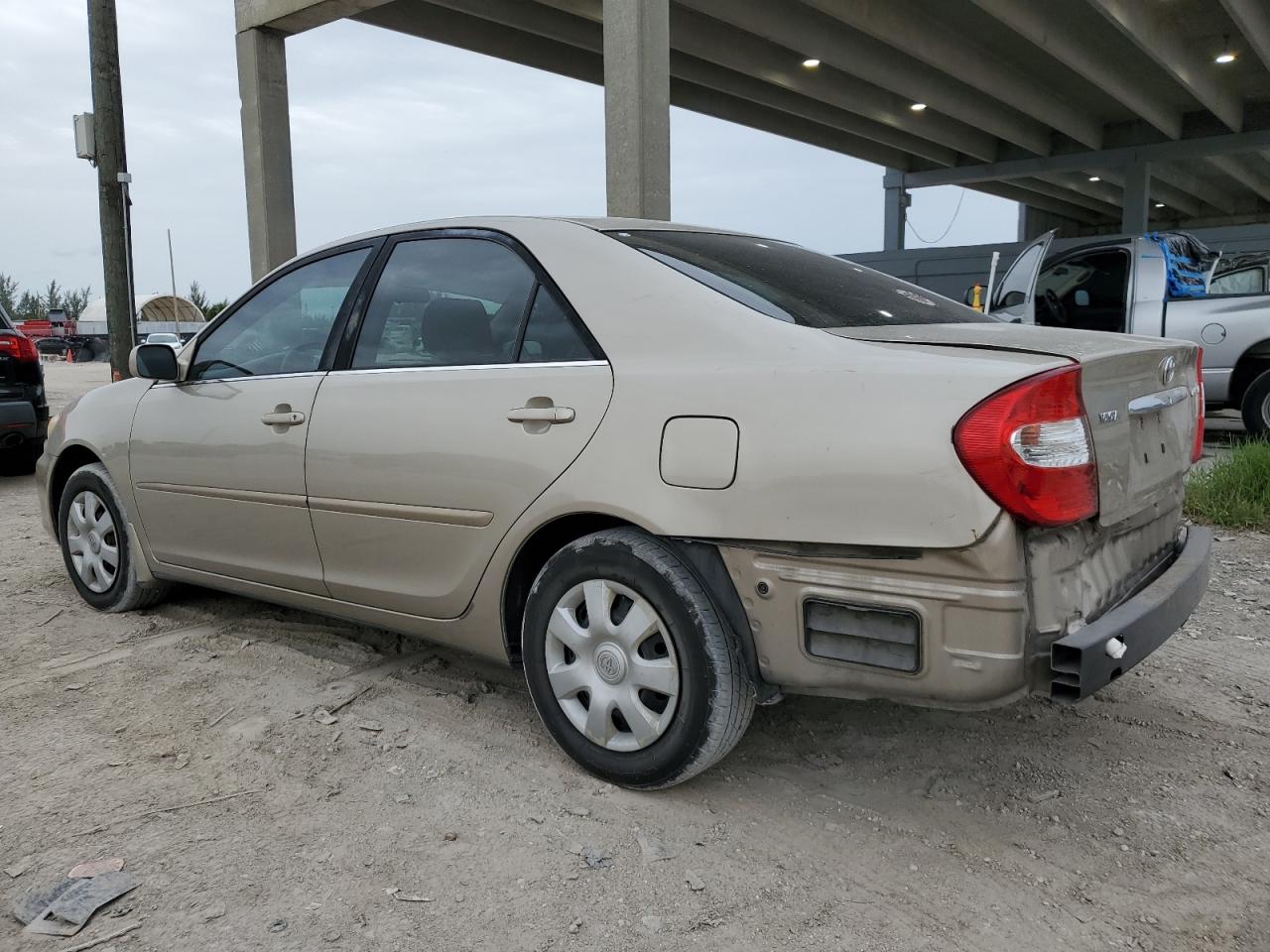 2003 Toyota Camry - Image 2