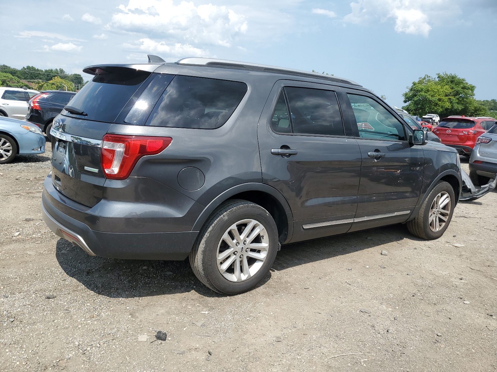 1FM5K7DH5HGC83244 2017 Ford Explorer Xlt