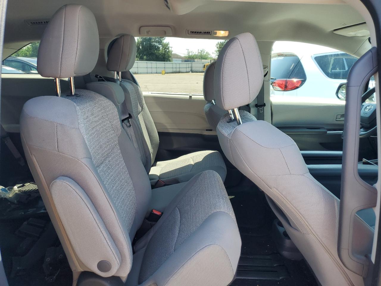 2022 Toyota Sienna Le VIN: 5TDKRKEC5NS107241 Lot: 63546324