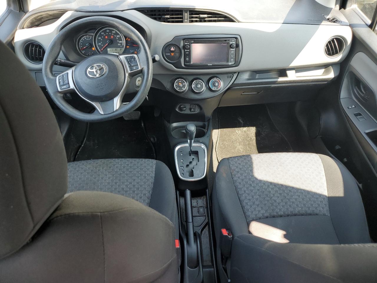 VNKKTUD3XHA085227 2017 Toyota Yaris L