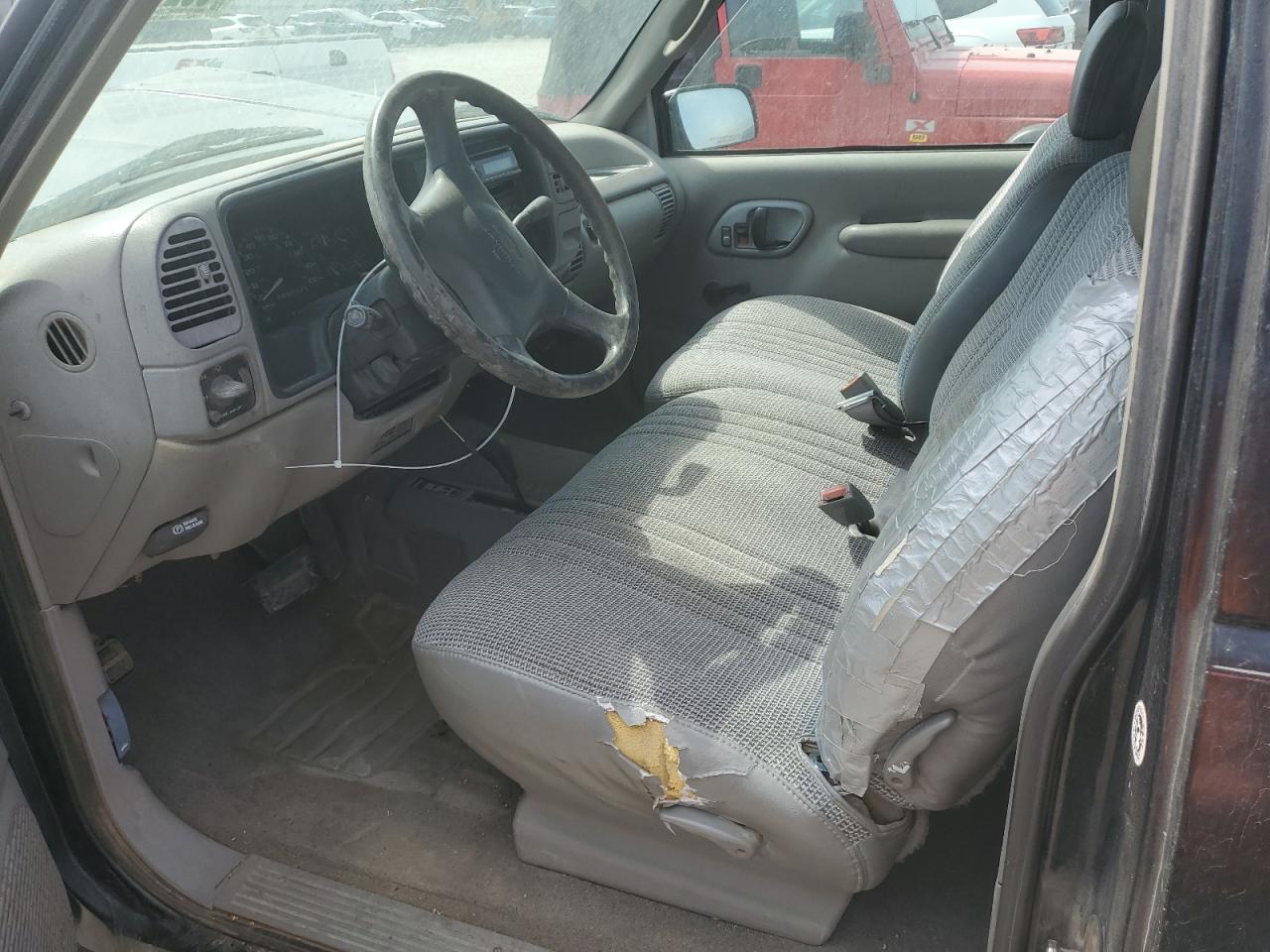 1995 Chevrolet Gmt-400 K2500 VIN: 1GCGK29K5SE270761 Lot: 63203624