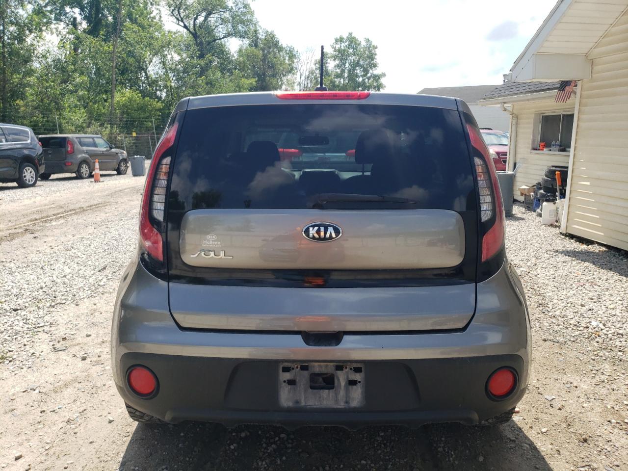 KNDJN2A2XH7481749 2017 Kia Soul