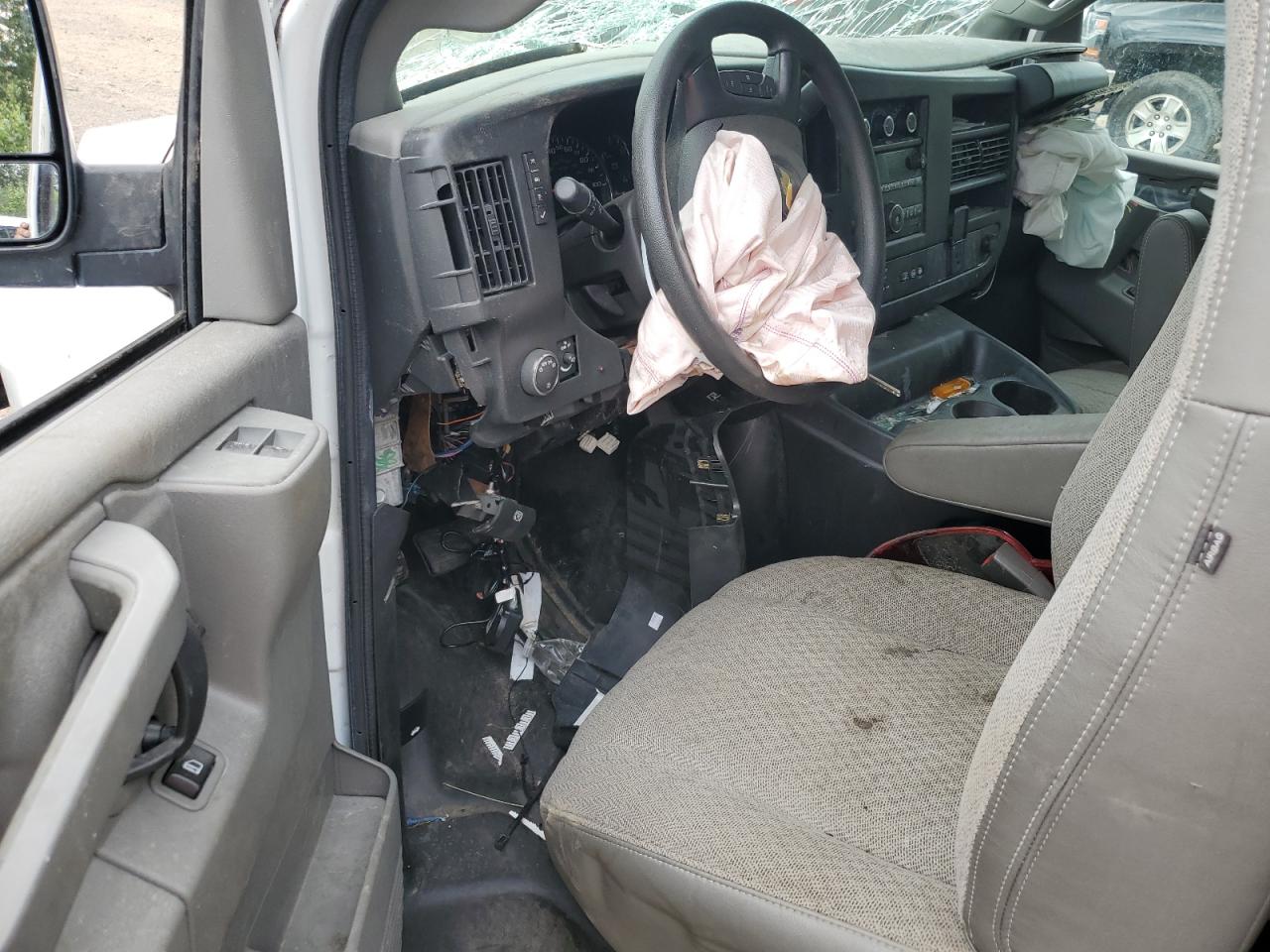 2016 Chevrolet Express G2500 VIN: 1GCWGAFF0G1166174 Lot: 61009054