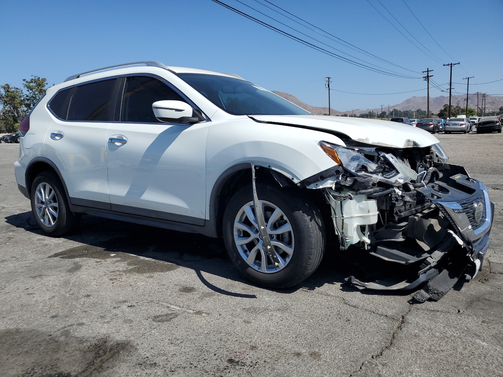 2018 Nissan Rogue S vin: KNMAT2MT5JP536625