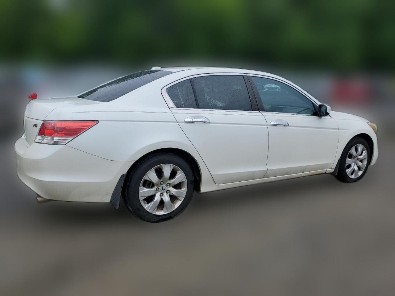 2008 Honda Accord Exl VIN: 1HGCP36828A070002 Lot: 64119084