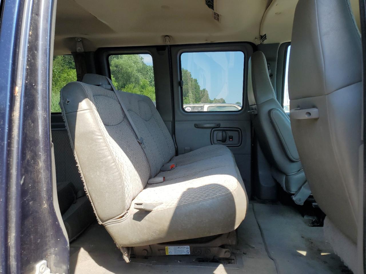 2006 Chevrolet Express G3500 VIN: 1GAHG35U961183745 Lot: 62602374