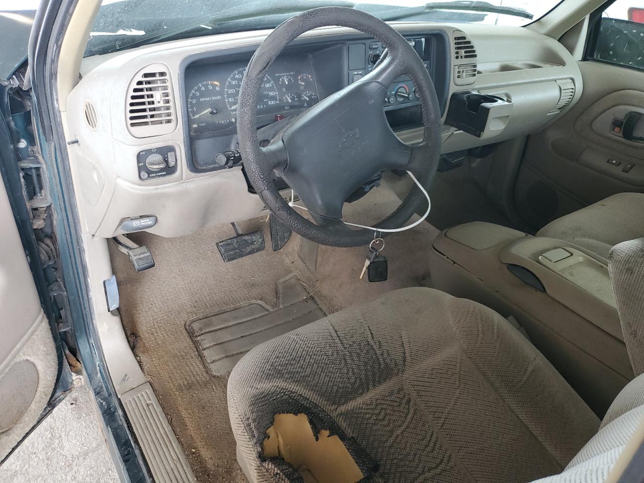 1996 Chevrolet Gmt-400 K1500 VIN: 2GCEK19R5T1231055 Lot: 60824644