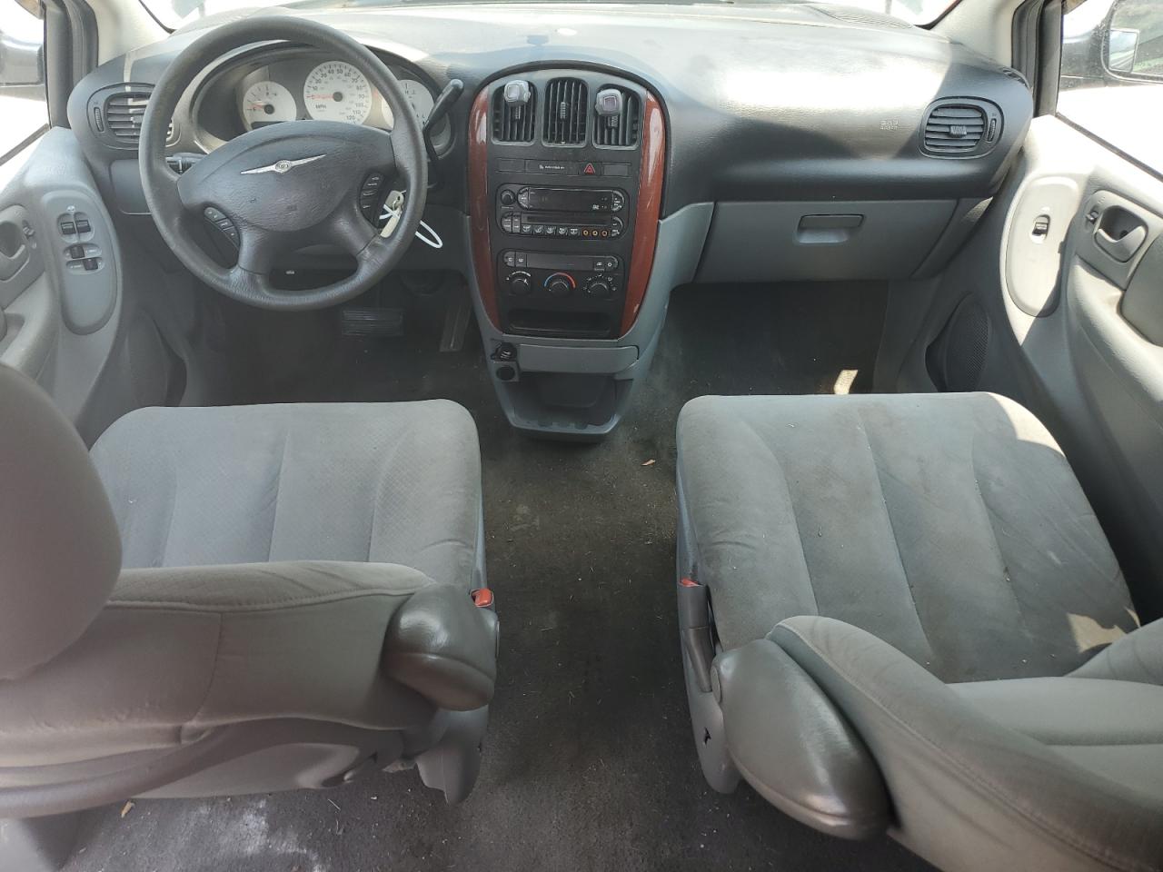 2007 Chrysler Town & Country Lx VIN: 1A4GJ45RX7B208650 Lot: 65122274