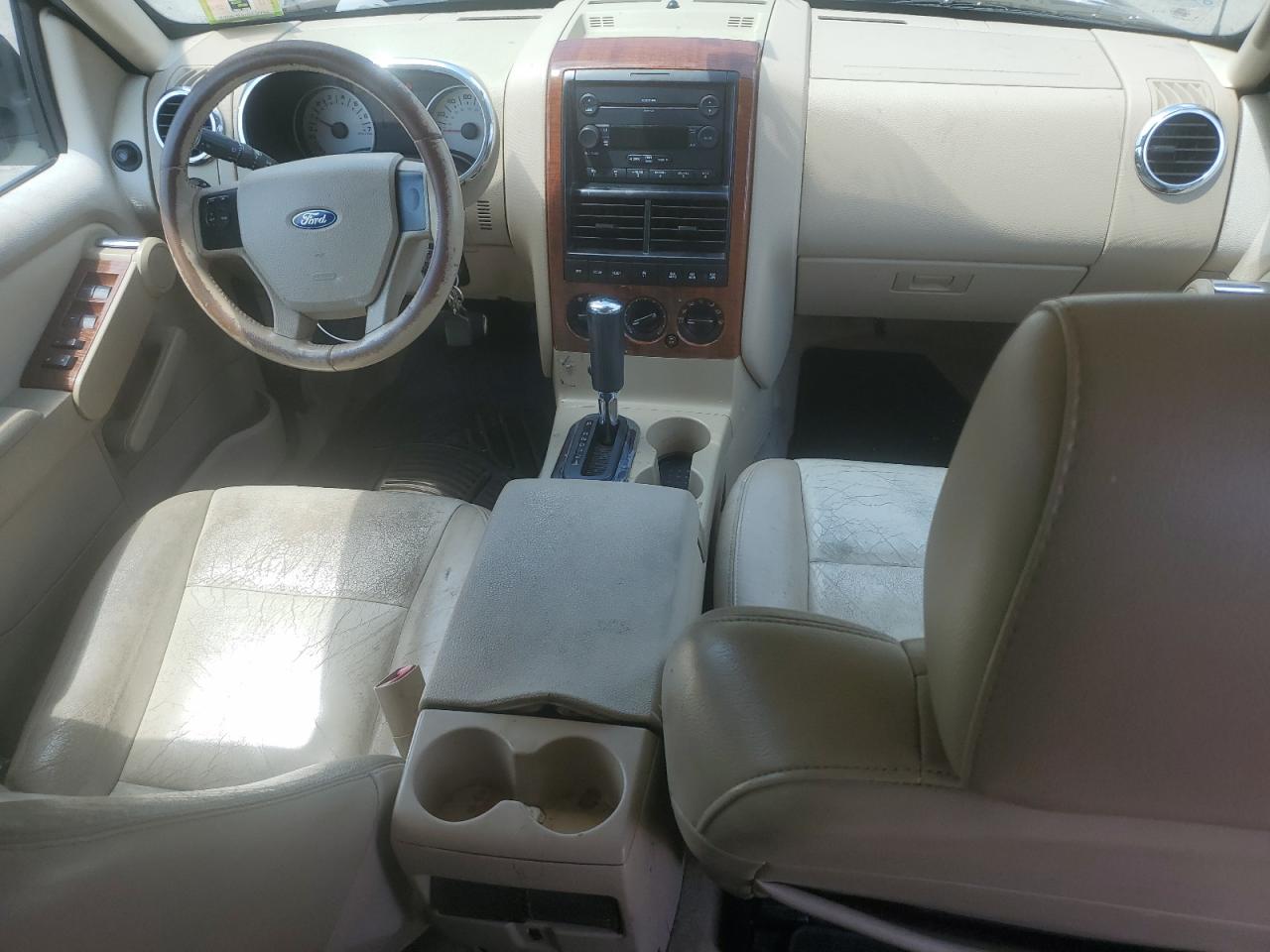 2006 Ford Explorer - Image 8