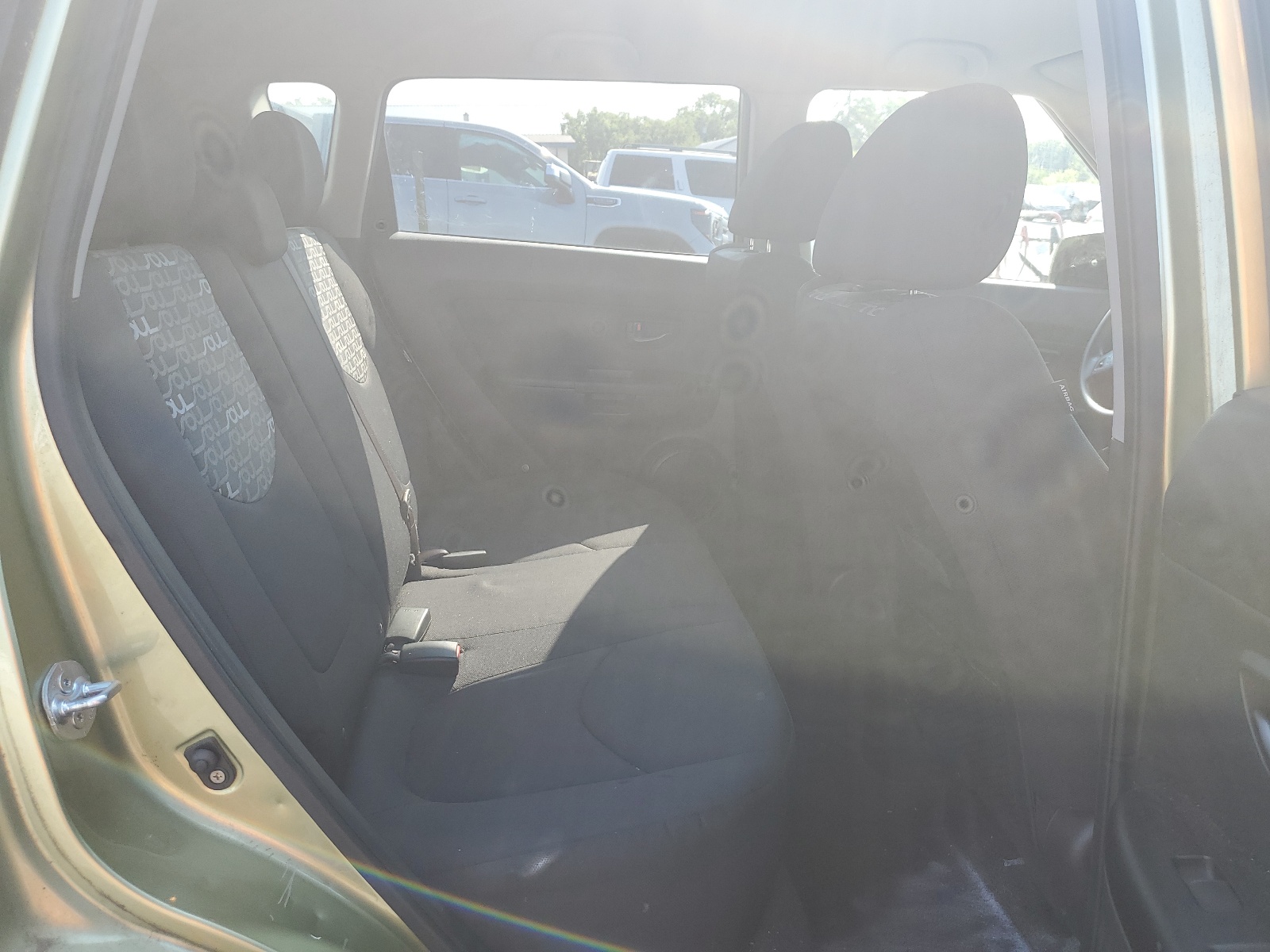 KNDJT2A23B7214627 2011 Kia Soul +