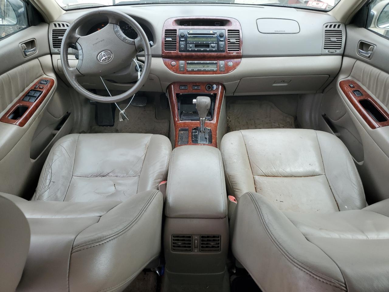 2005 Toyota Camry Le VIN: 4T1BF30K45U615446 Lot: 64315484