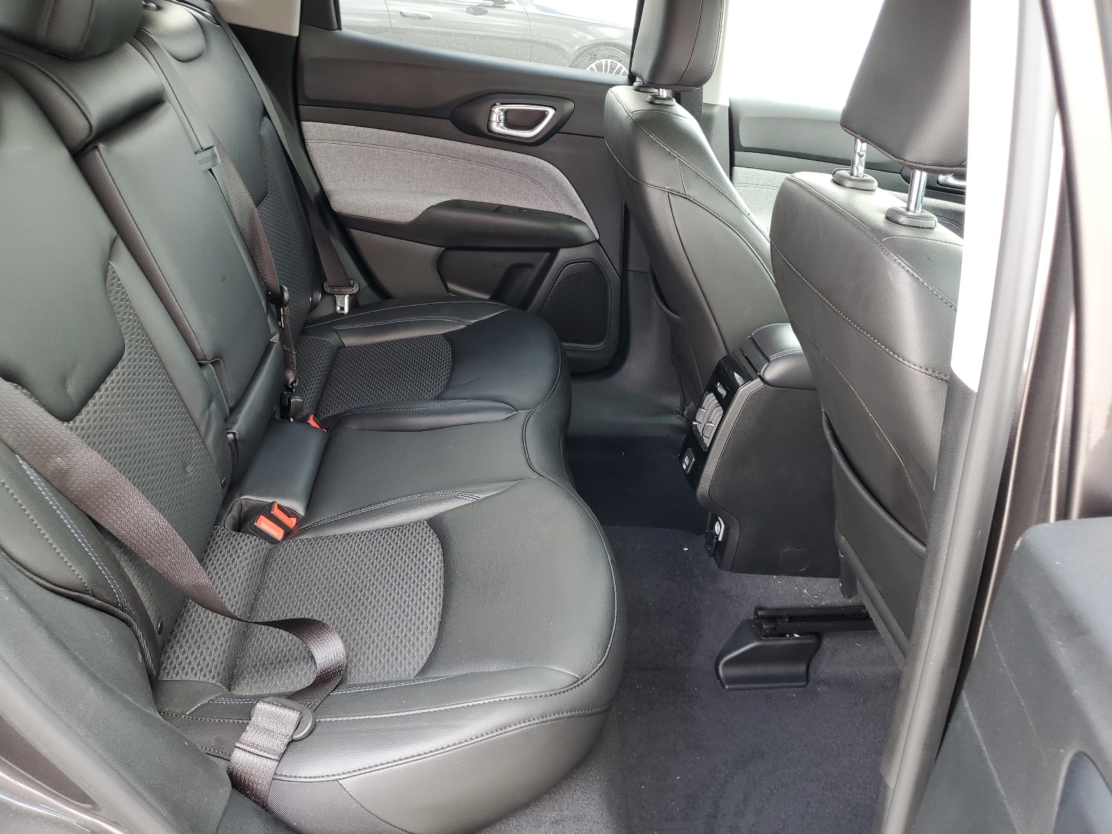 3C4NJCBB9NT235249 2022 Jeep Compass Latitude