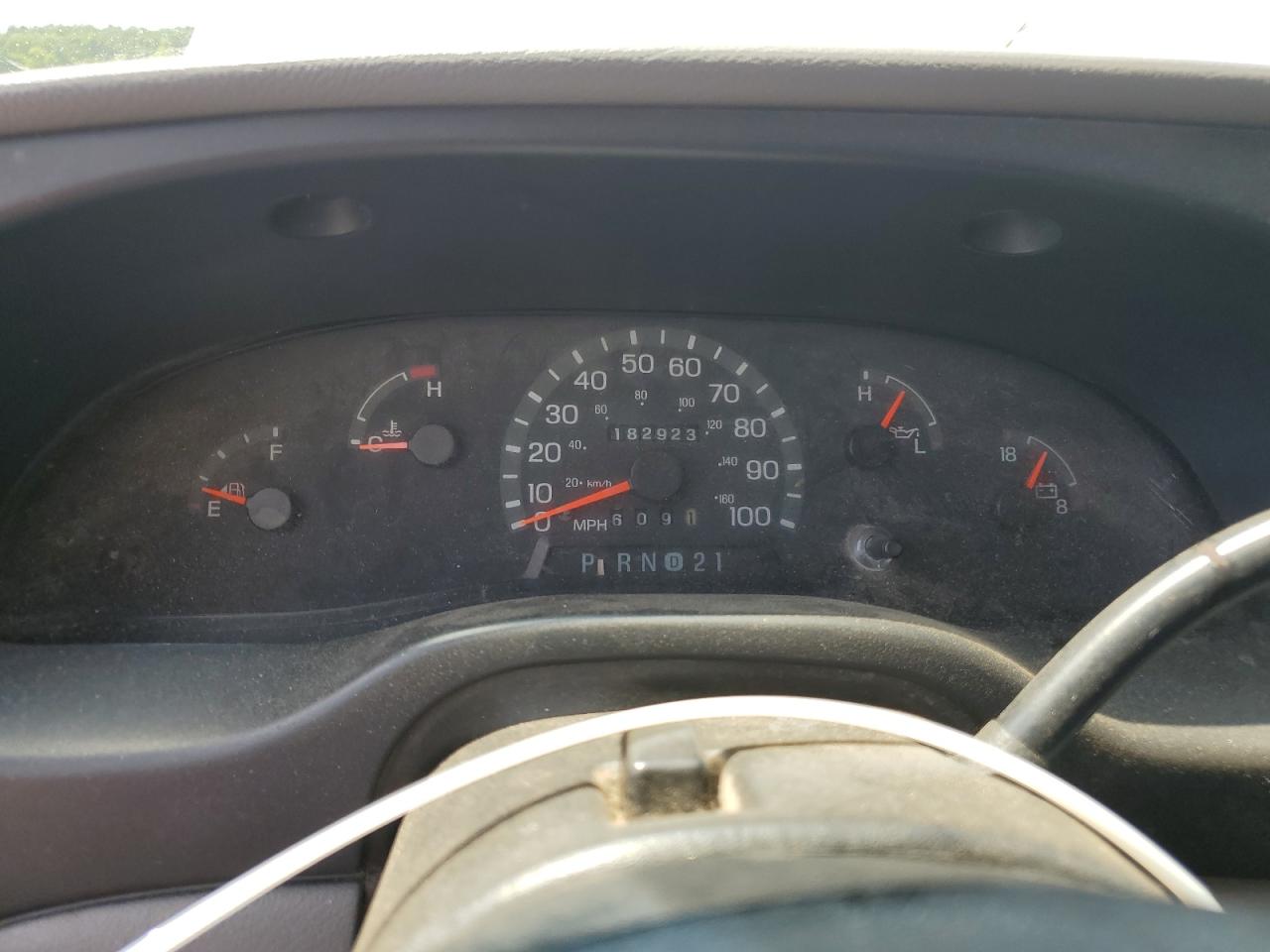 1998 Ford Econoline E350 Super Duty VIN: 1FBSS31L7WHB79729 Lot: 62088424