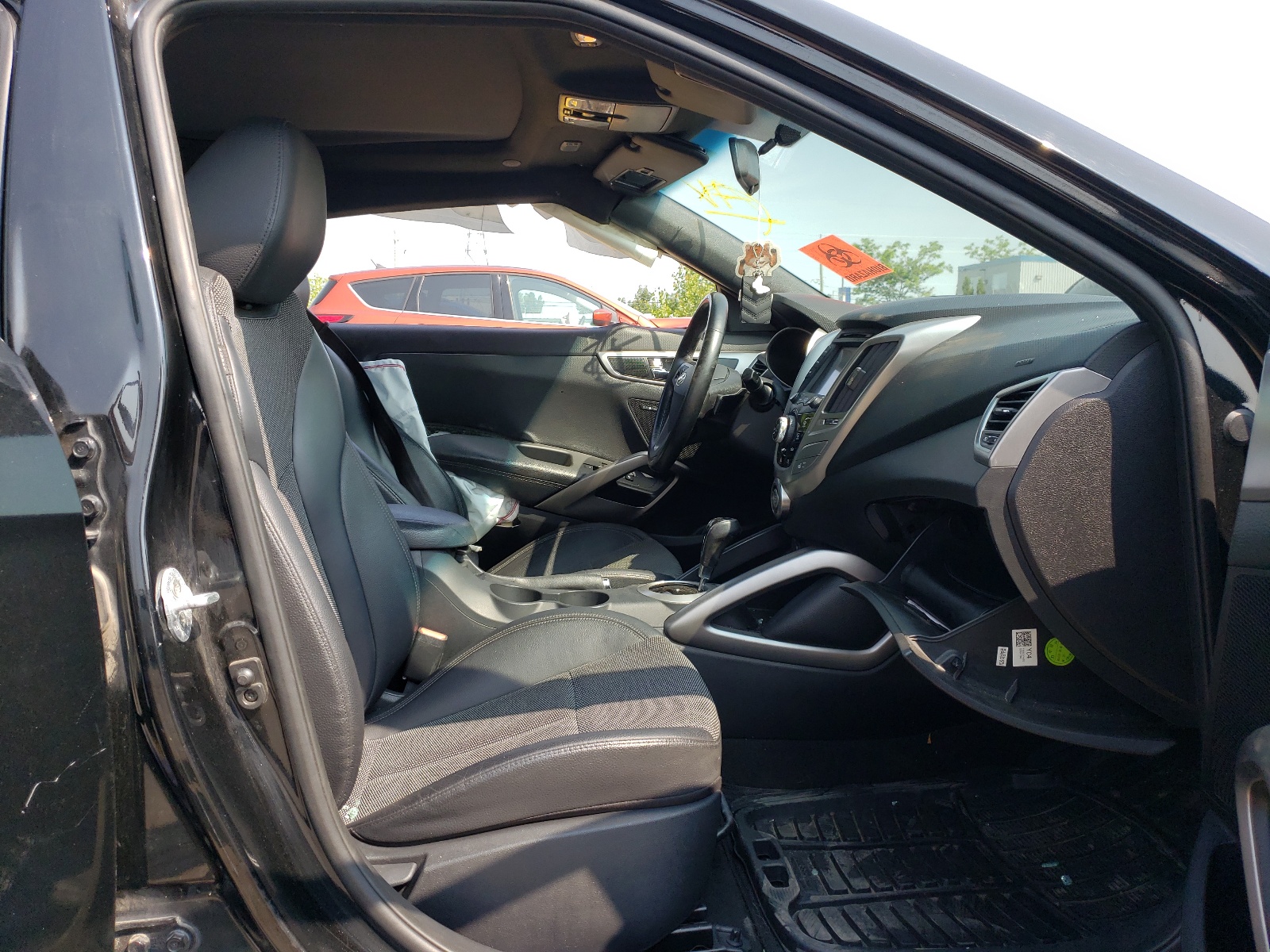 KMHTC6AD2HU306013 2017 Hyundai Veloster