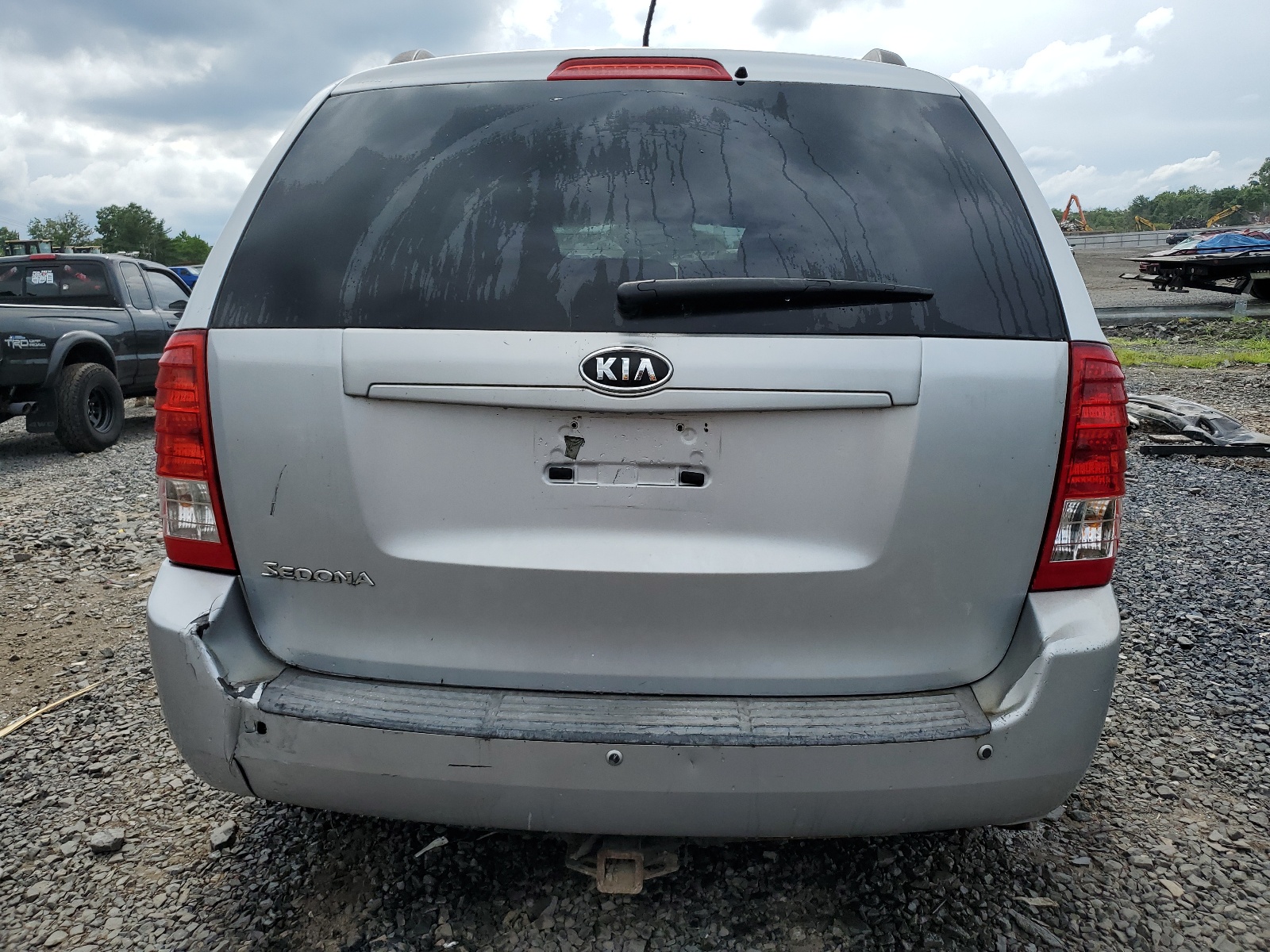 KNDMG4C79B6408641 2011 Kia Sedona Lx