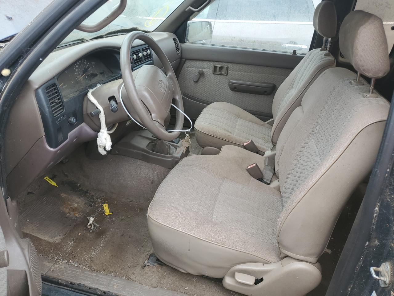 1995 Toyota Tacoma Xtracab VIN: 4TAUN73C4SZ047995 Lot: 63928094