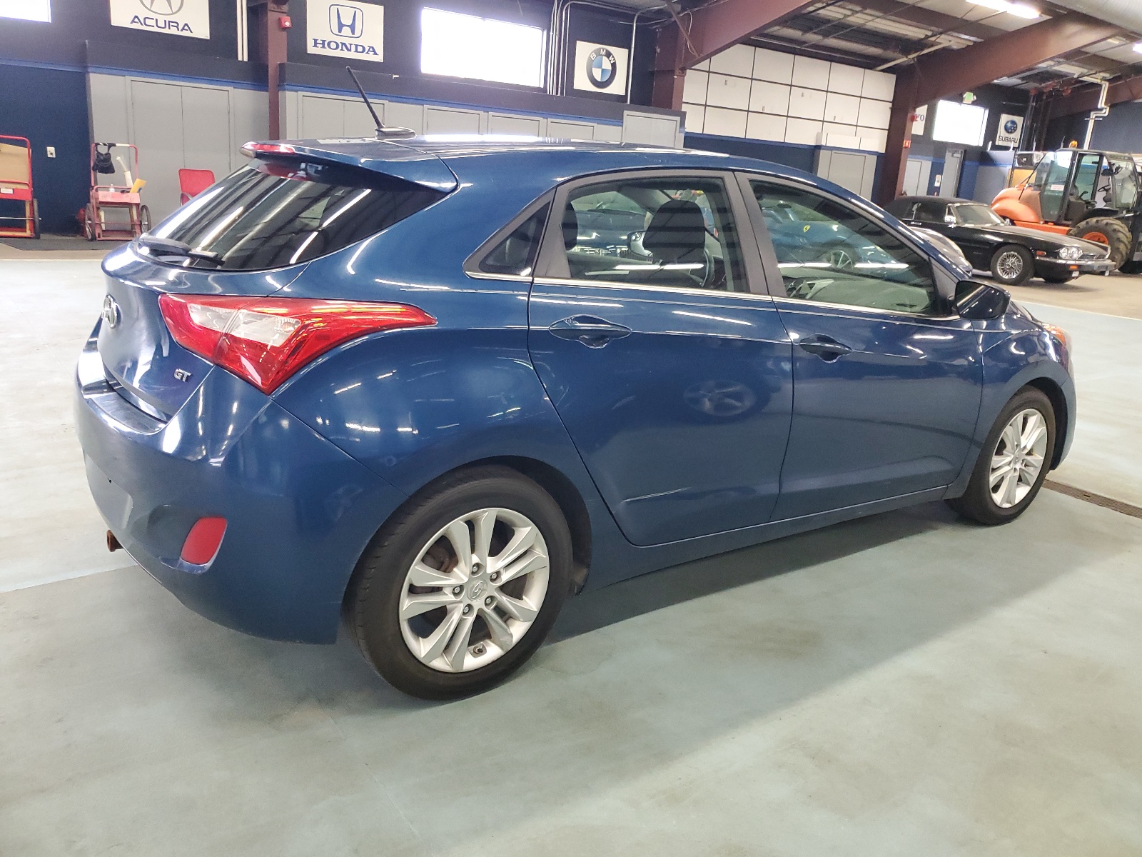 2014 Hyundai Elantra Gt vin: KMHD35LH6EU185772