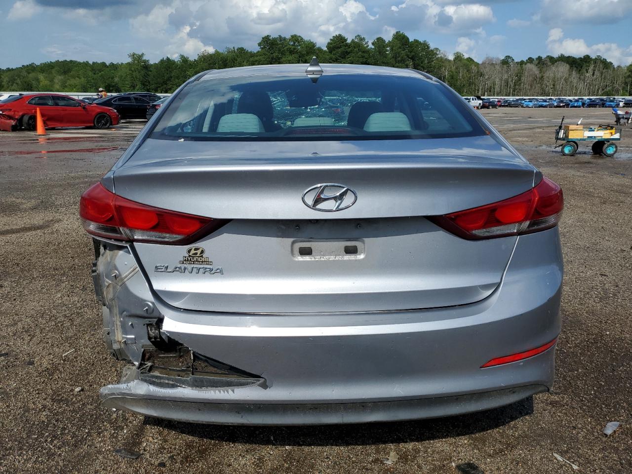 2017 Hyundai Elantra Se VIN: 5NPD84LF9HH157798 Lot: 64352944