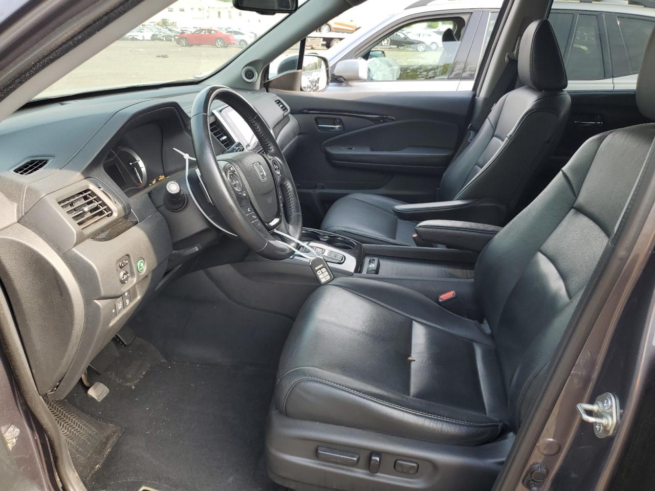 2016 Honda Pilot Touring VIN: 5FNYF6H99GB092549 Lot: 61986124