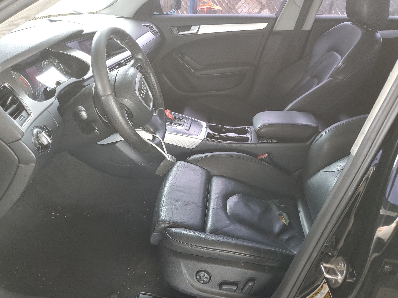 WAUAFAFL0BN038499 2011 Audi A4 Premium