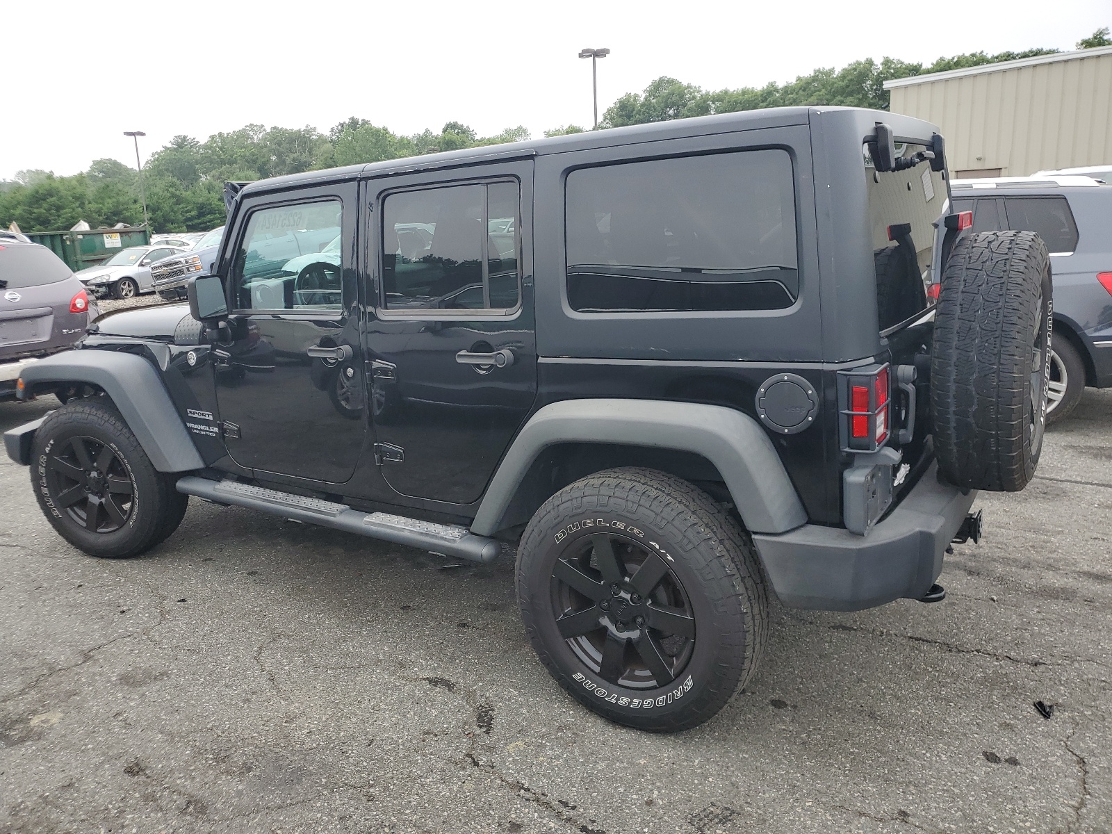 2014 Jeep Wrangler Unlimited Sport vin: 1C4BJWDG0EL194616