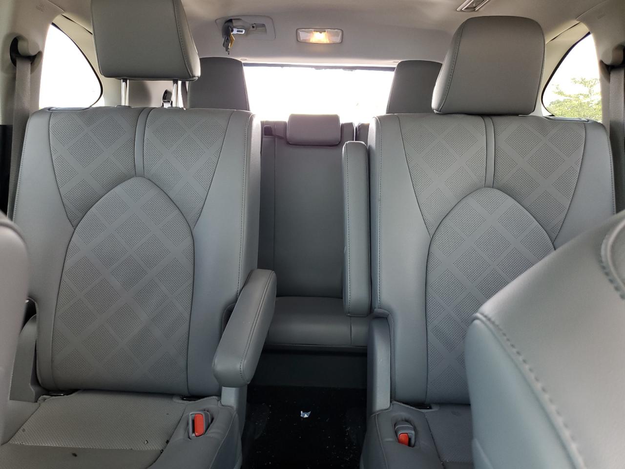 2022 Toyota Highlander Platinum VIN: 5TDFZRBH3NS256208 Lot: 64020734