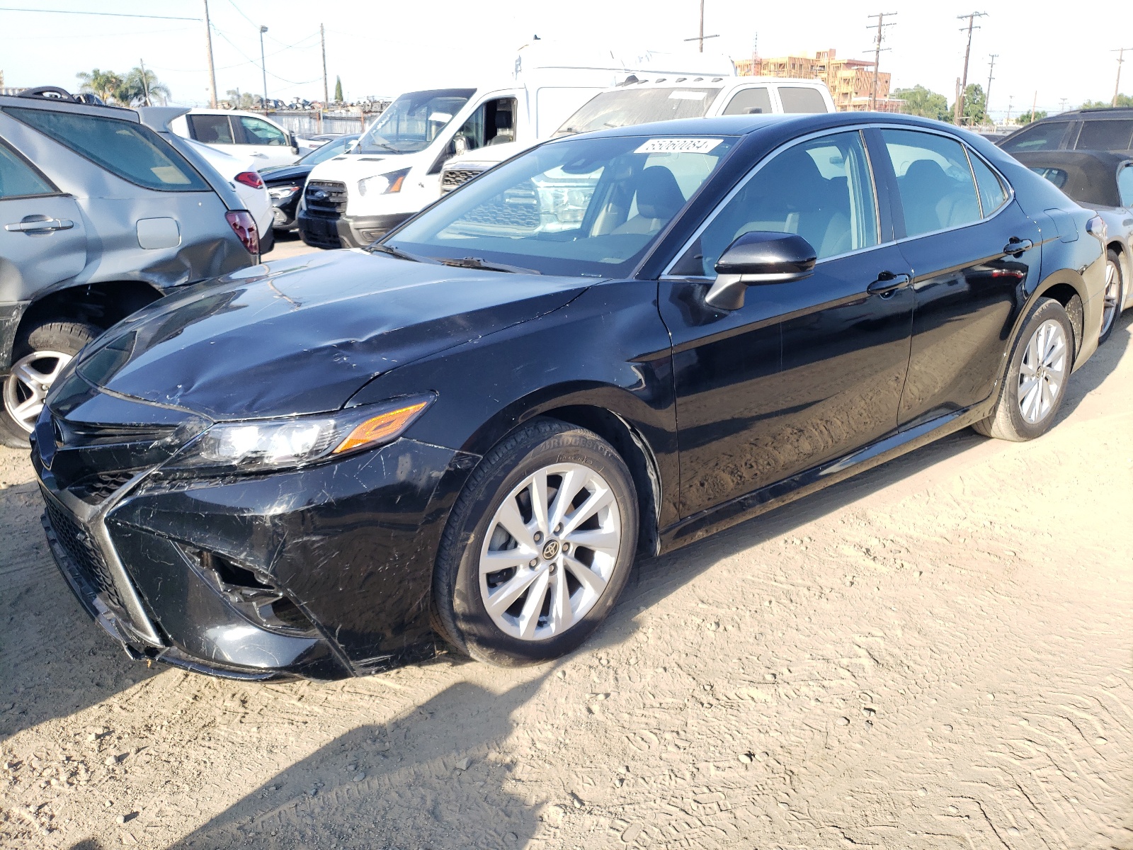 2022 Toyota Camry Le vin: 4T1C11AK7NU656420