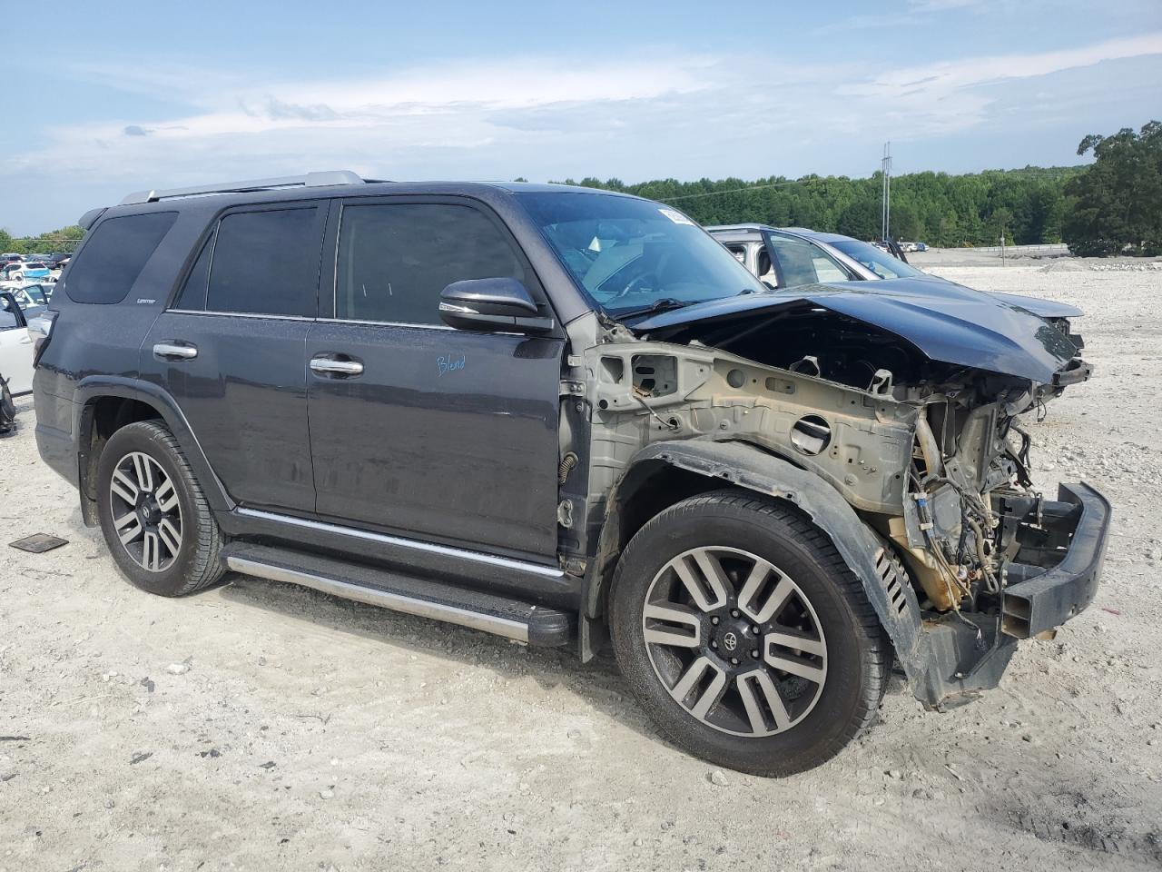 2017 Toyota 4Runner Sr5/Sr5 Premium VIN: JTEBU5JR2H5454235 Lot: 62829064