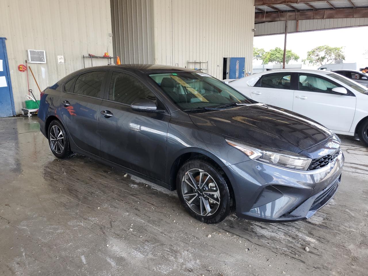 2024 Kia Forte - Image 4