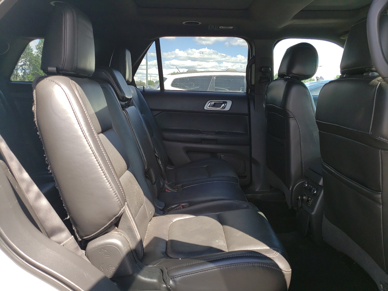 2014 Ford Explorer Limited vin: 1FM5K8F80EGA25518