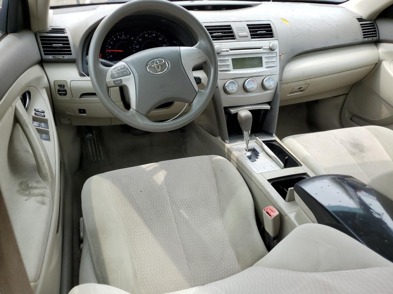 2011 Toyota Camry - Image 8