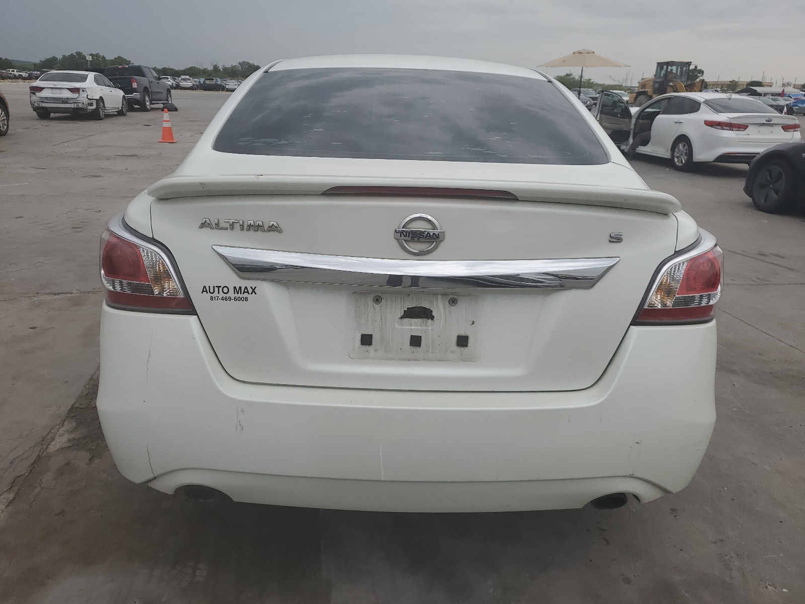 2015 Nissan Altima 2.5 vin: 1N4AL3AP8FC150654