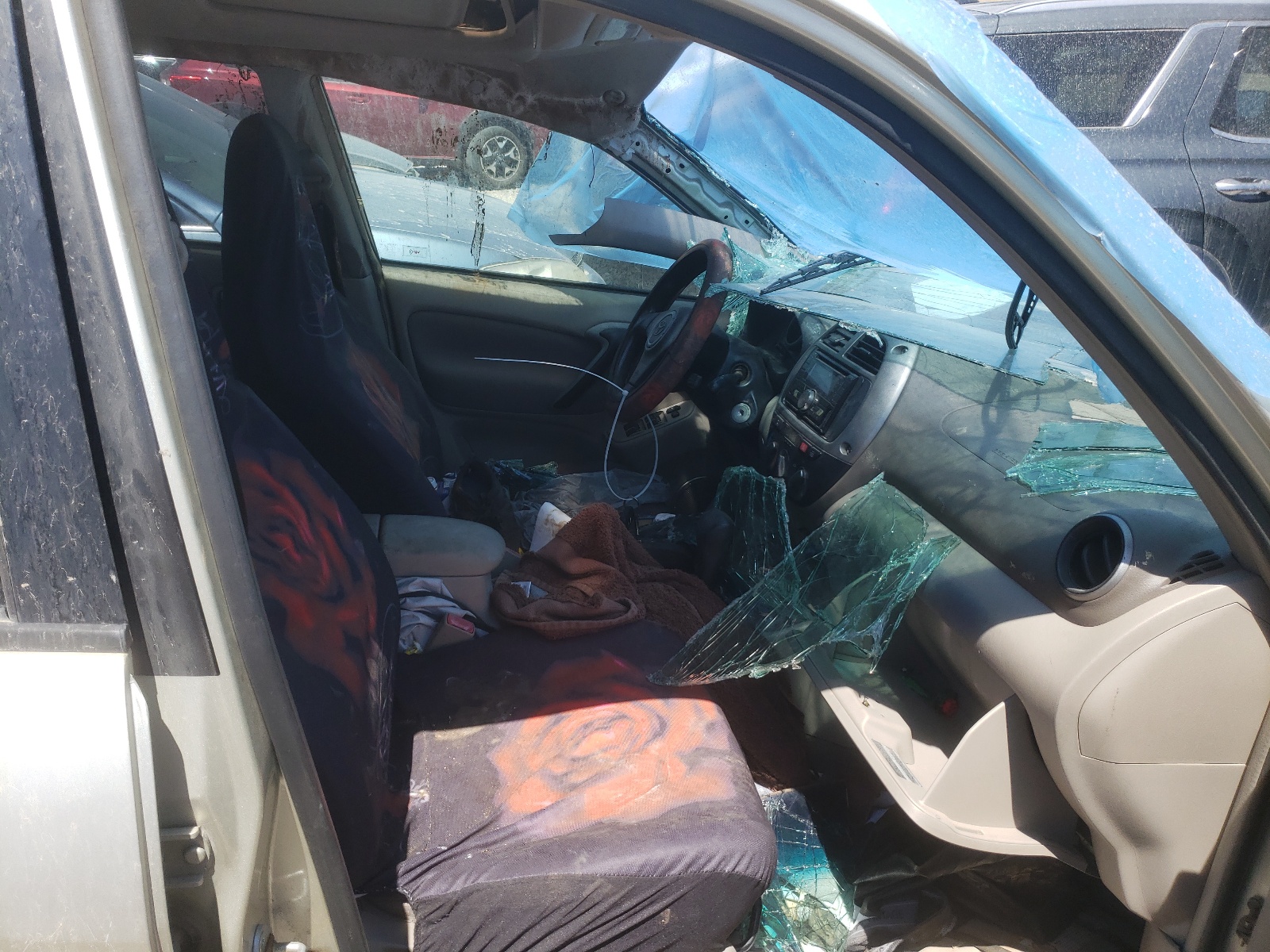 JTEGH20V110016042 2001 Toyota Rav4