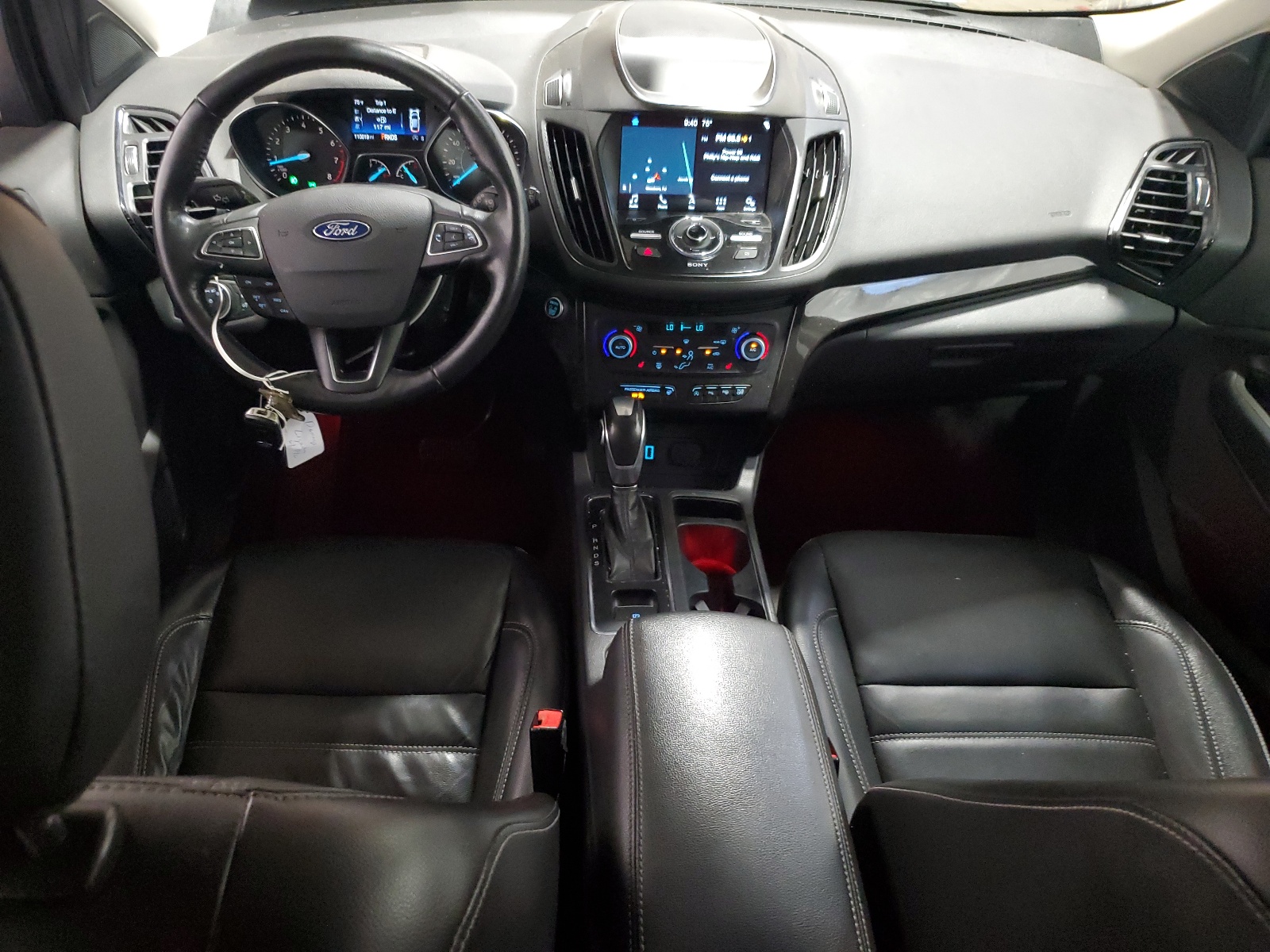 1FMCU9J93KUA98984 2019 Ford Escape Titanium