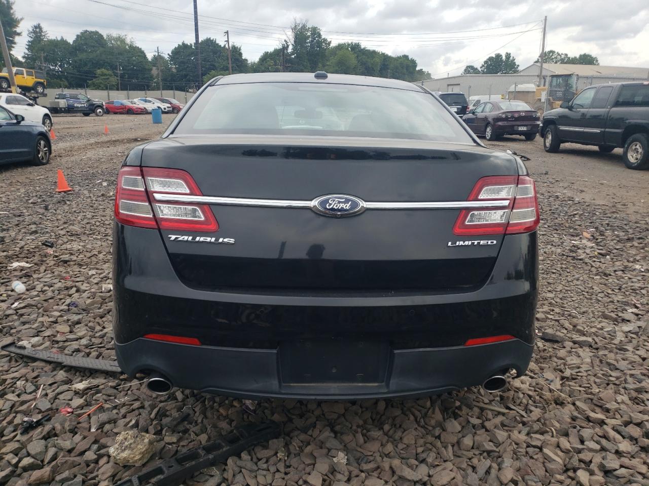 2014 Ford Taurus Limited VIN: 1FAHP2F88EG118051 Lot: 65613684