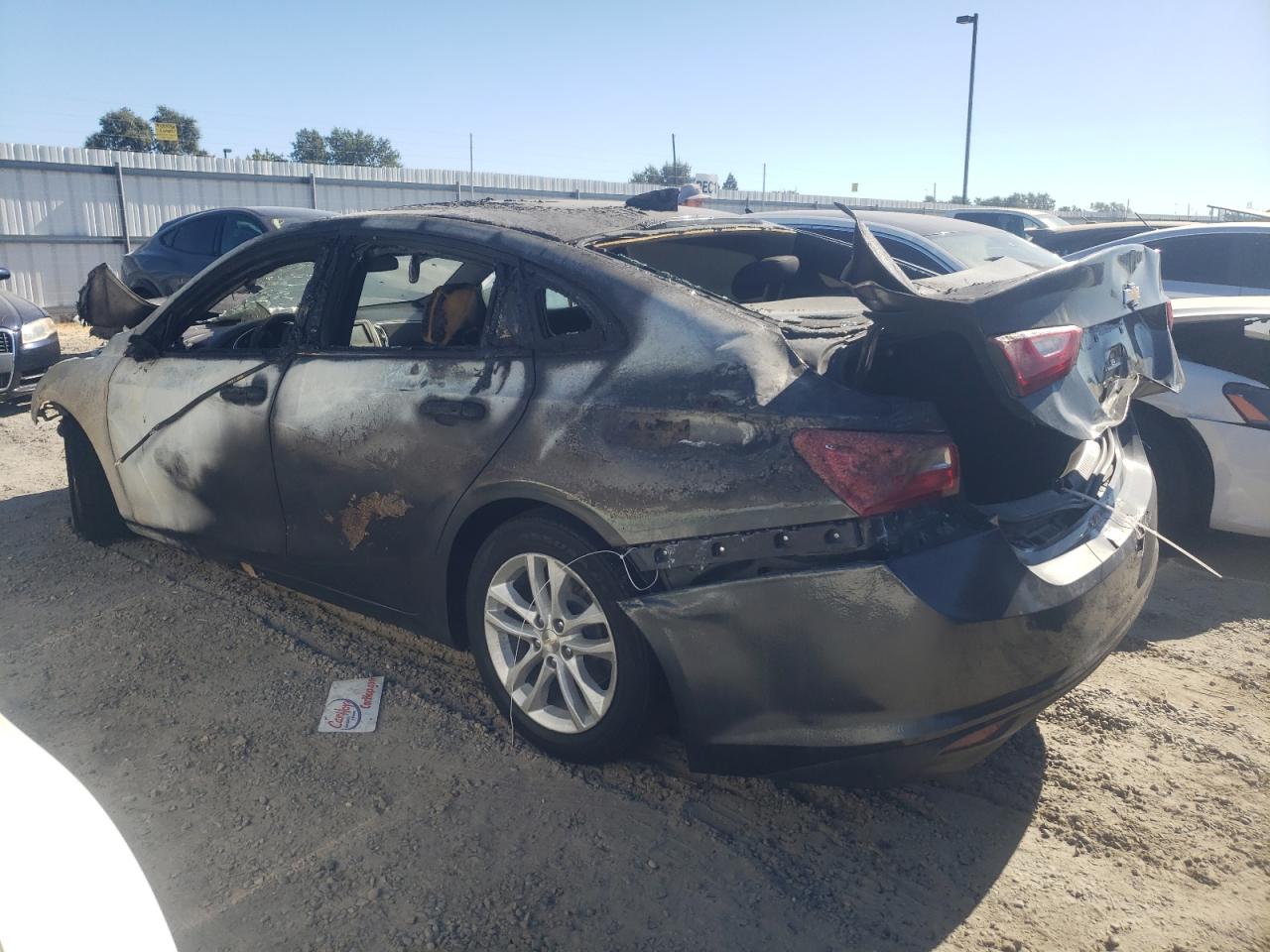 1G1ZD5ST0JF255903 2018 CHEVROLET MALIBU - Image 2