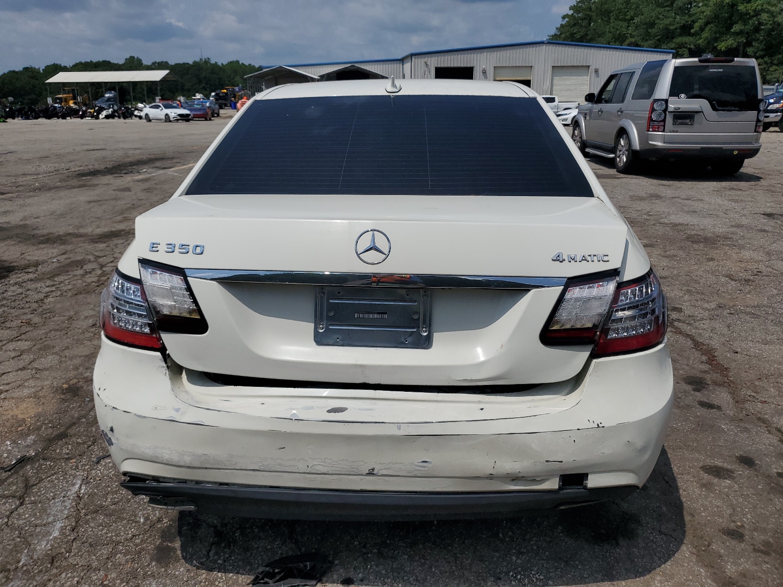 WDDHF8HB2AA099833 2010 Mercedes-Benz E 350 4Matic