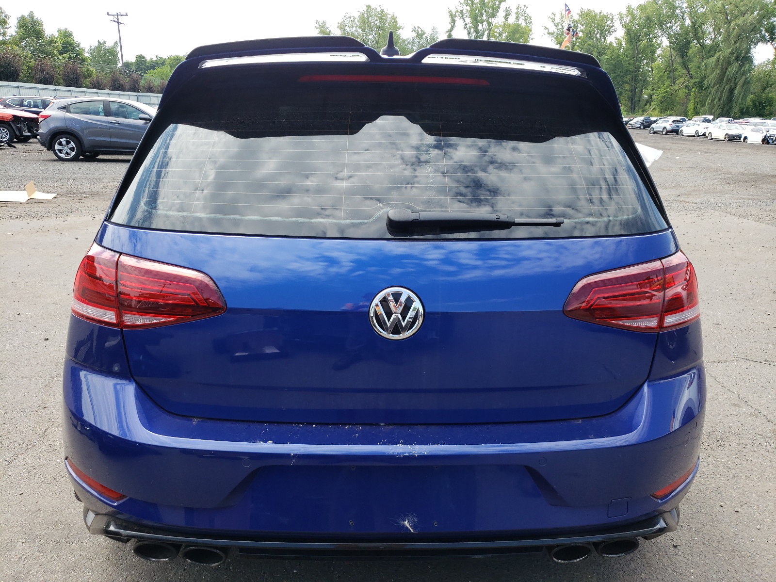 WVWVF7AU4JW215748 2018 Volkswagen Golf R