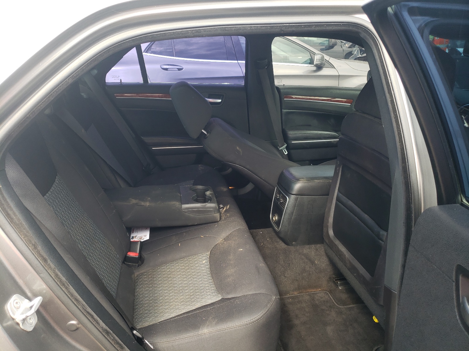 2C3CCAAG6CH313130 2012 Chrysler 300