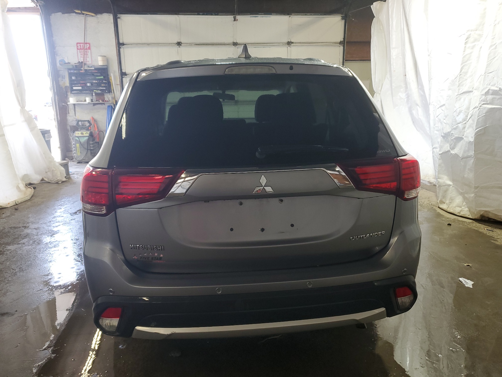 JA4AZ2A37HZ056663 2017 Mitsubishi Outlander Es