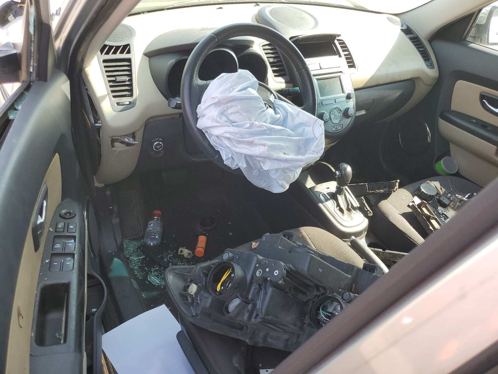 KNDJT2A61C7477512 2012 Kia Soul +