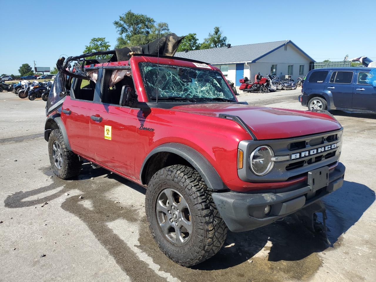 2021 Ford Bronco - Image 4