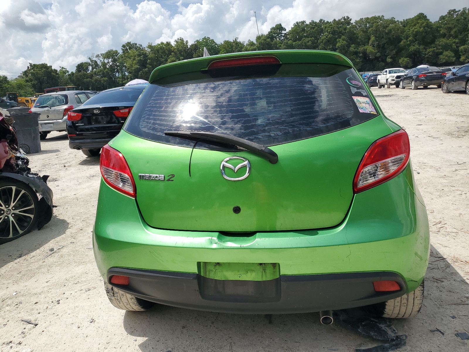 JM1DE1HY8B0130131 2011 Mazda Mazda2