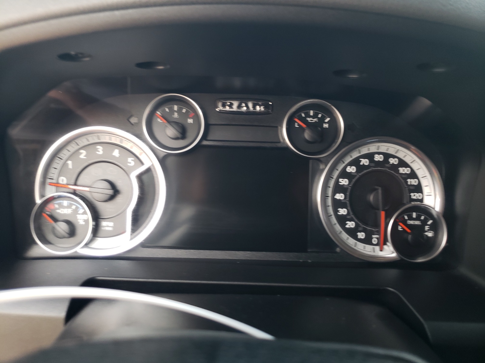 1C6RR7LM9FS705291 2015 Ram 1500 Slt