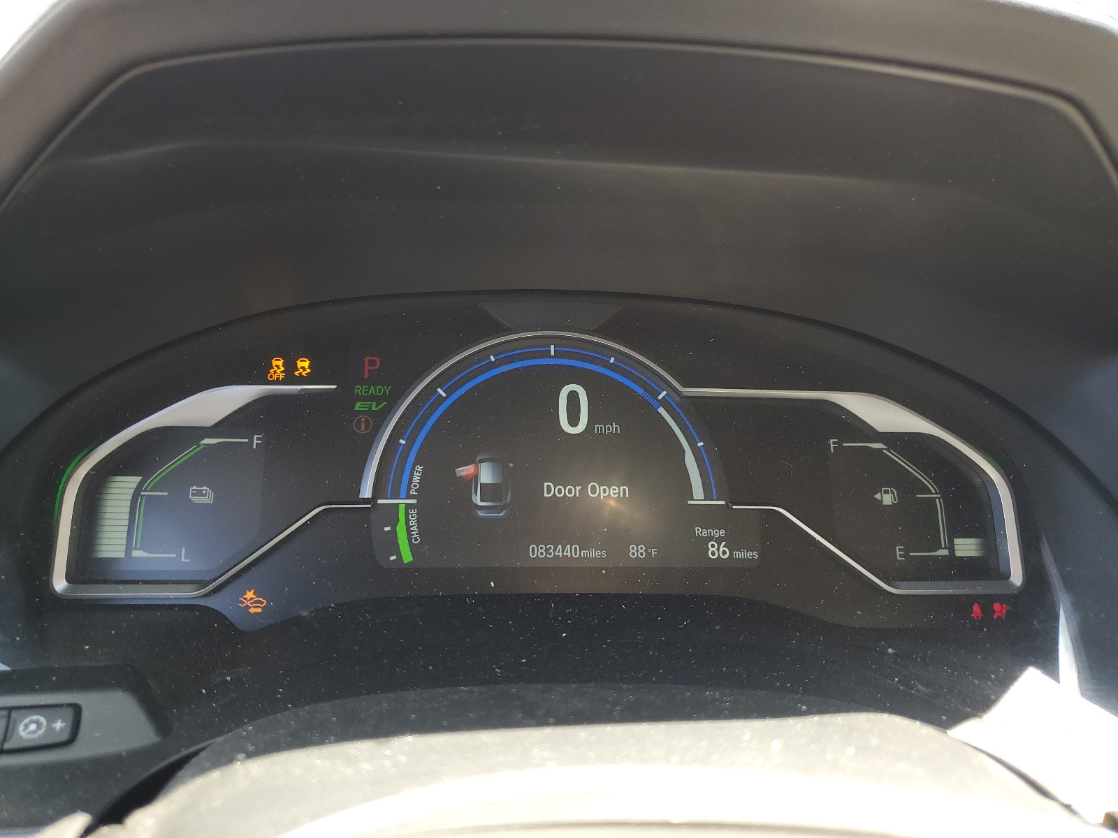 JHMZC5F35JC012530 2018 Honda Clarity Touring