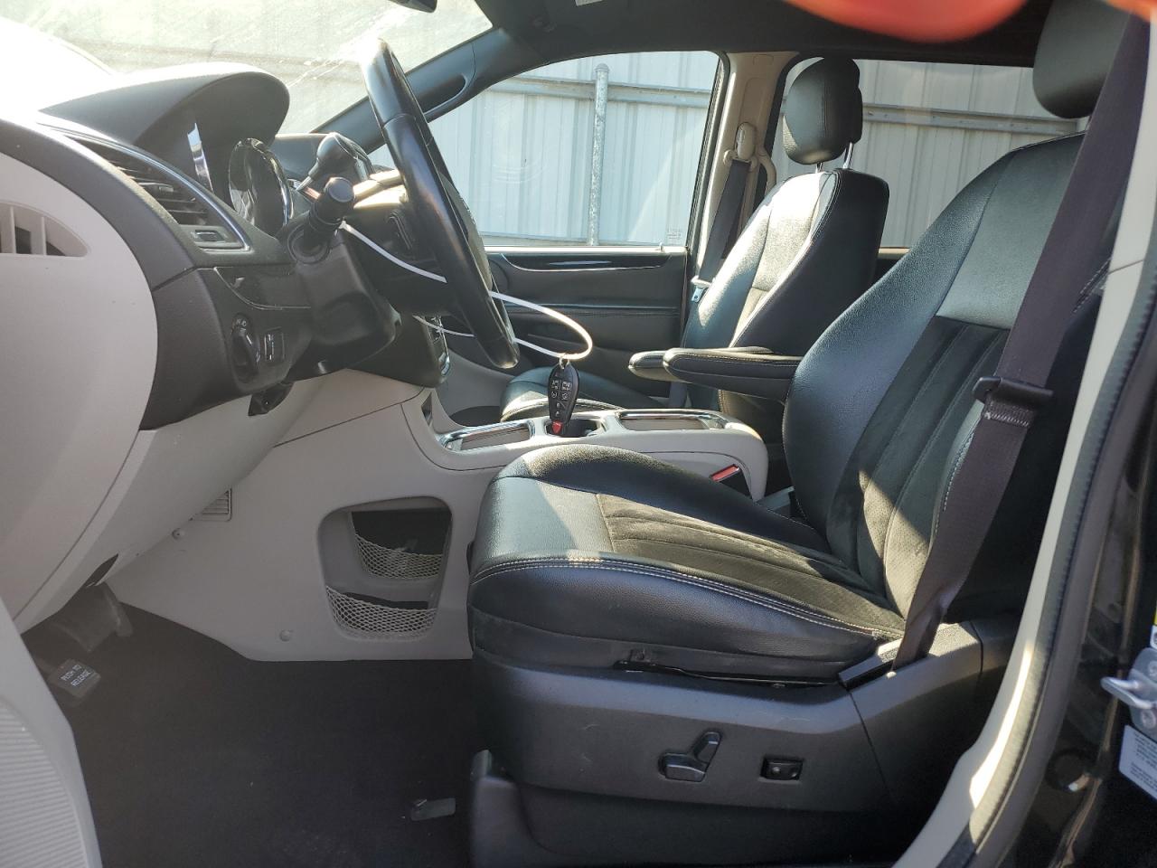 2017 Dodge Grand Caravan Sxt VIN: 2C4RDGCG2HR857337 Lot: 62389014