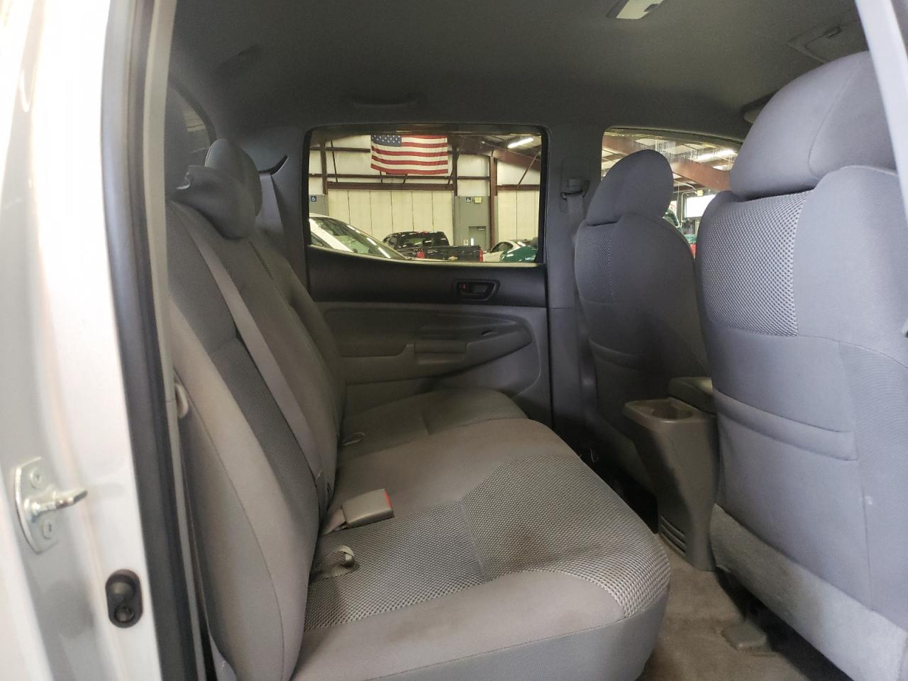 2006 Toyota Tacoma - Image 10