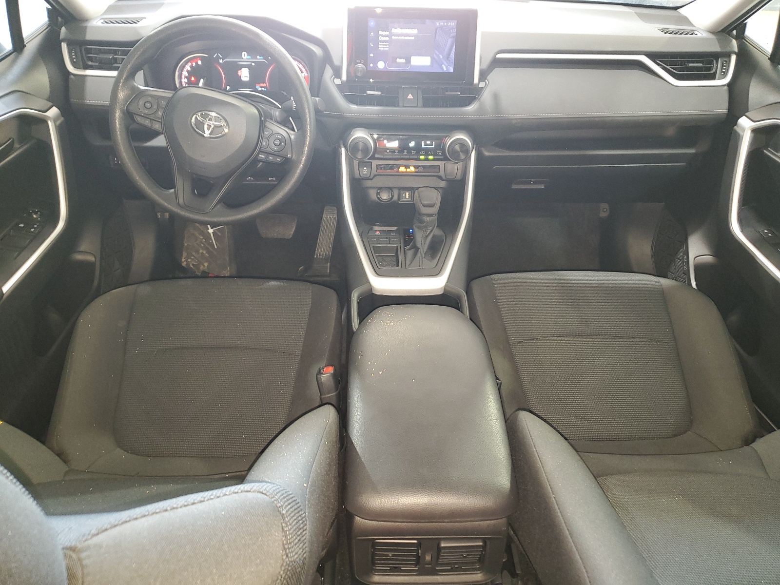 2T3H1RFV7PW283123 2023 Toyota Rav4 Le