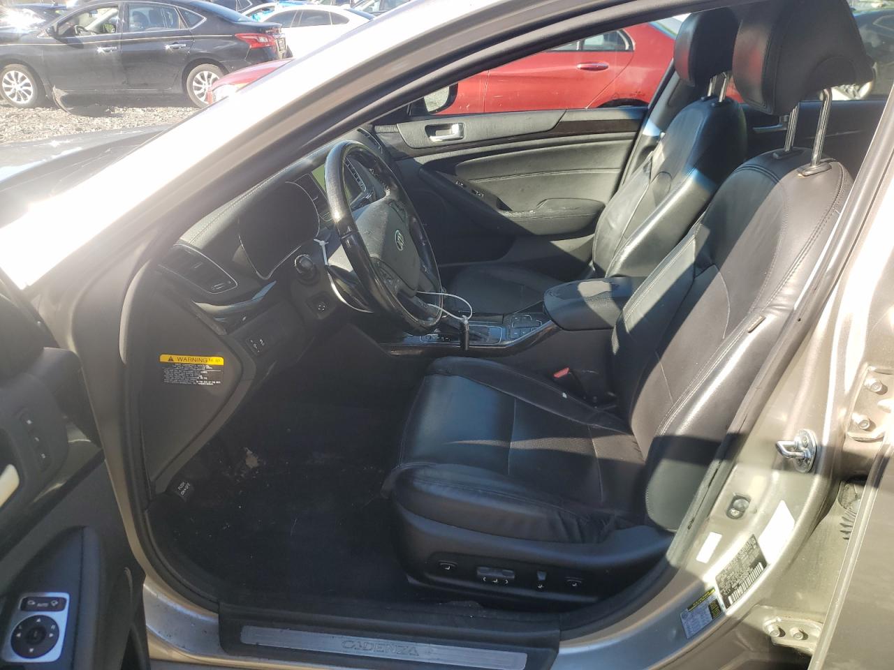 2015 Kia Cadenza Premium VIN: KNALN4D72F5182600 Lot: 61144504