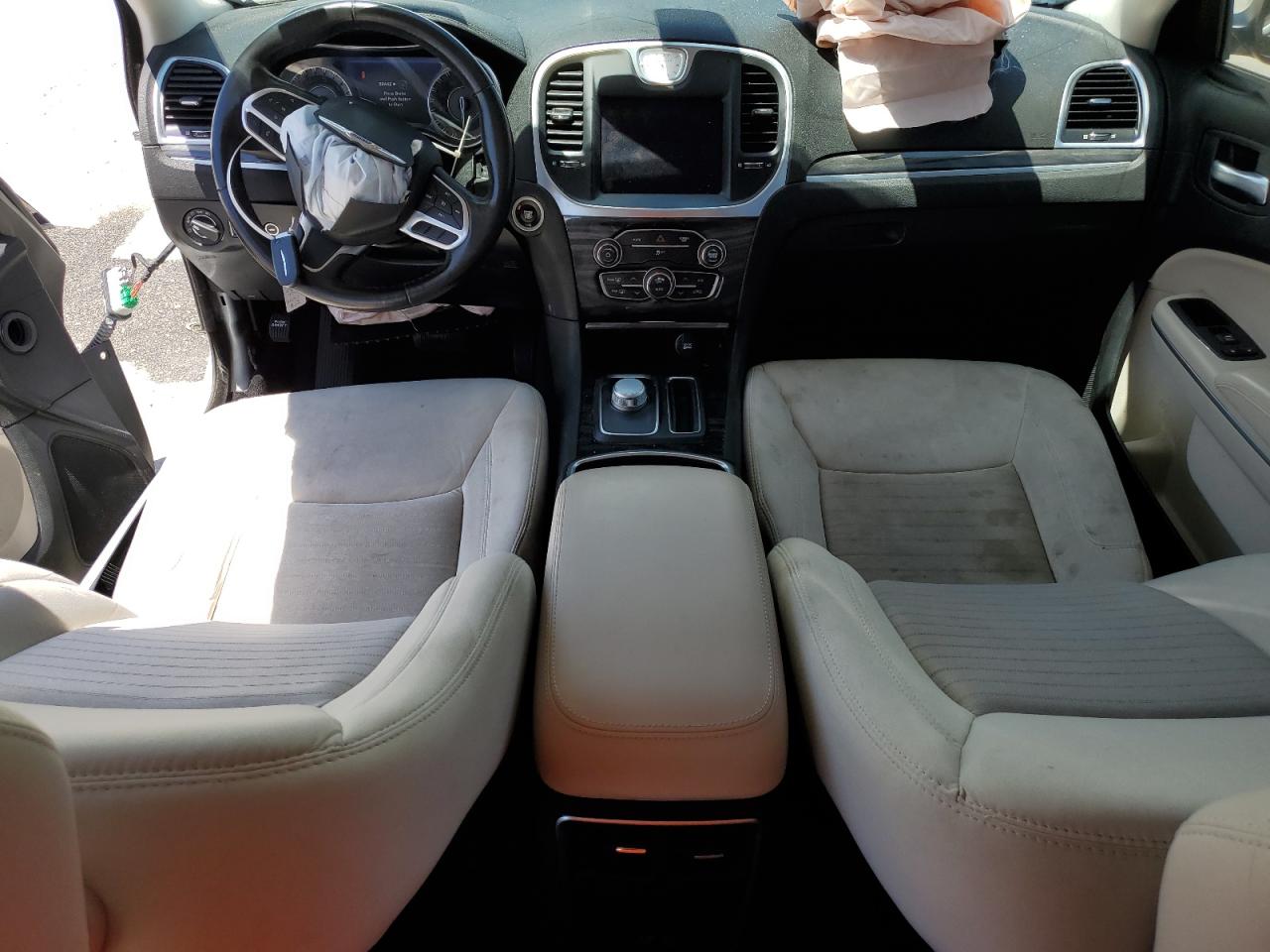 2019 Chrysler 300 Touring VIN: 2C3CCAAG9KH654682 Lot: 63639044